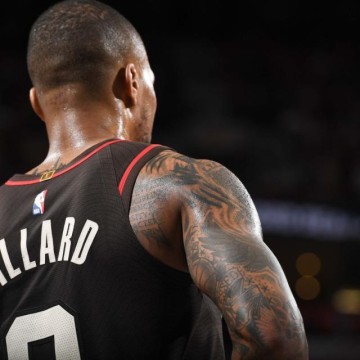 168体育官网在线登录-利拉德释放离队信号，湖人有机会拉他组个三巨头吗